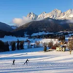 Tritscher's Dachstein رامساو أم داتشستين